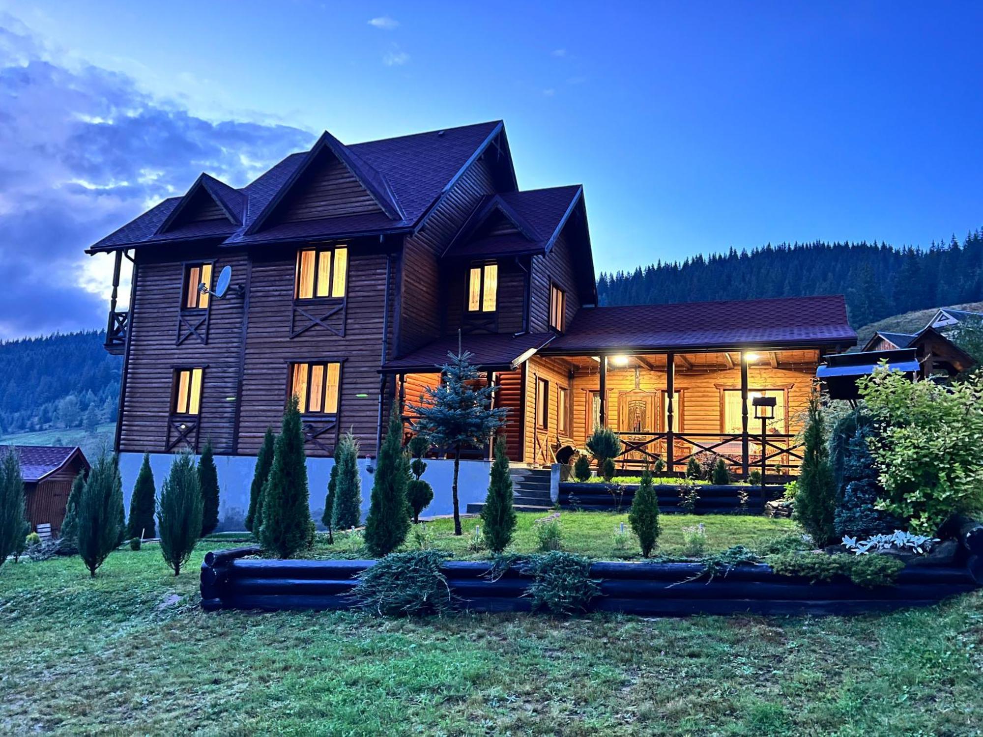 Marmarosy Hotell Vorochta Exteriör bild