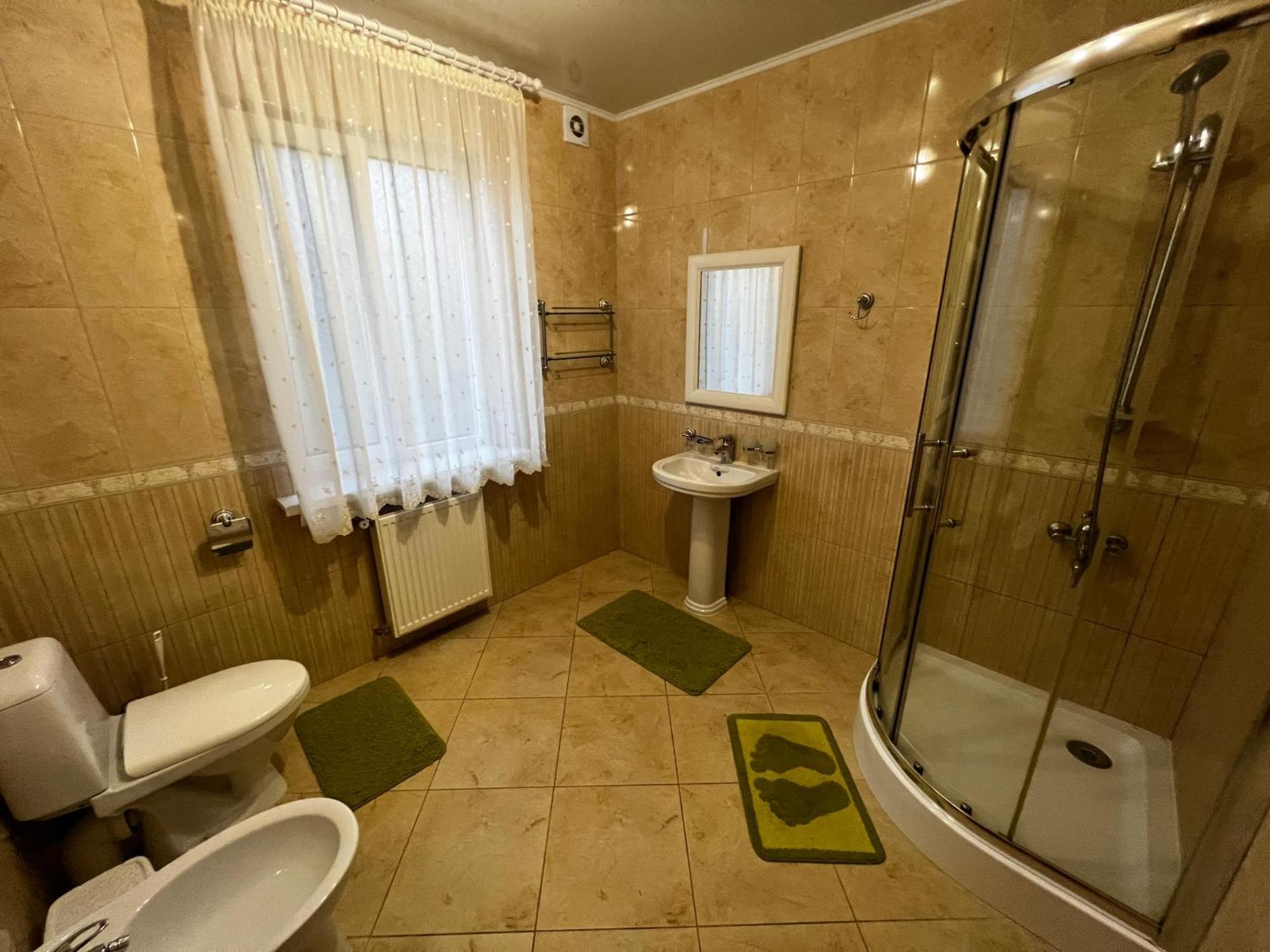 Marmarosy Hotell Vorochta Exteriör bild